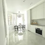 белоснежная White Elegance *