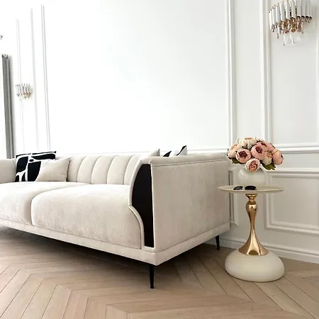 белоснежная White Elegance Odessza