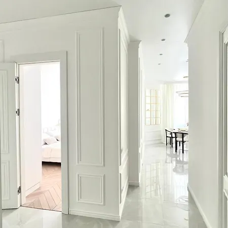 белоснежная White Elegance Apartman Odessza
